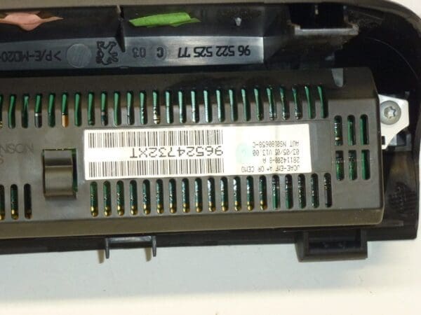 Pantalla de Radio Computadora Peugeot 307 PSA 96524732XT 6155EG - Imagen 2