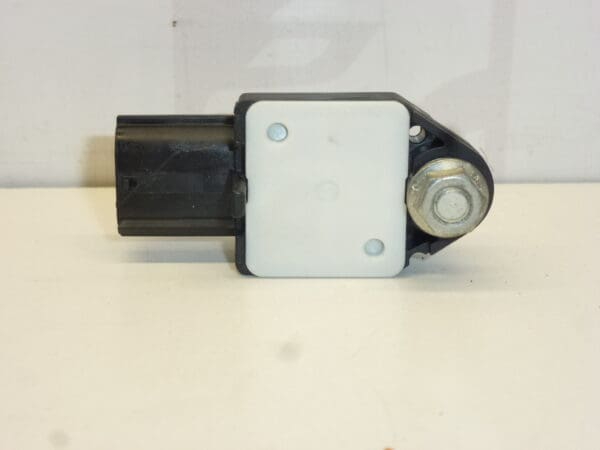 Sensor de impacto lateral Citroën C1 Peugeot 107 89831-02020 8216HY - Imagen 2