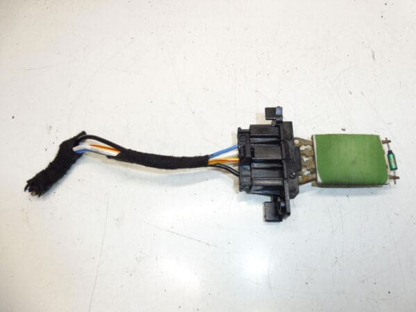 Controlador de velocidad del ventilador + PSA Citroën Peugeot 648055 - Imagen 2