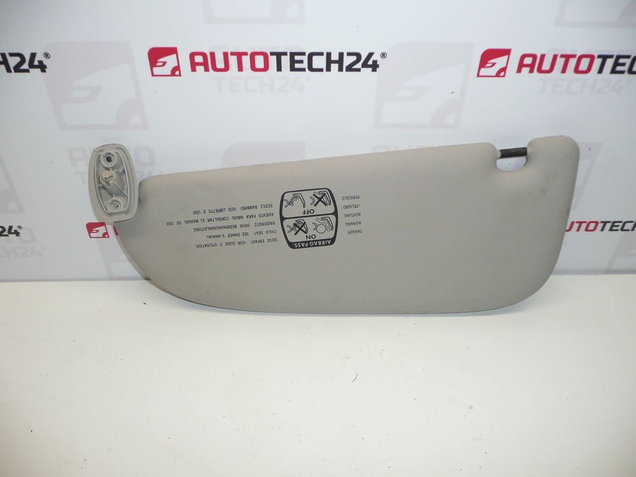 Parasol pasajero Citroën Peugeot 8143HE