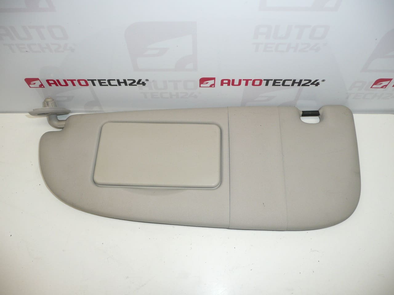 Parasol del conductor Citroën Peugeot 8143HE