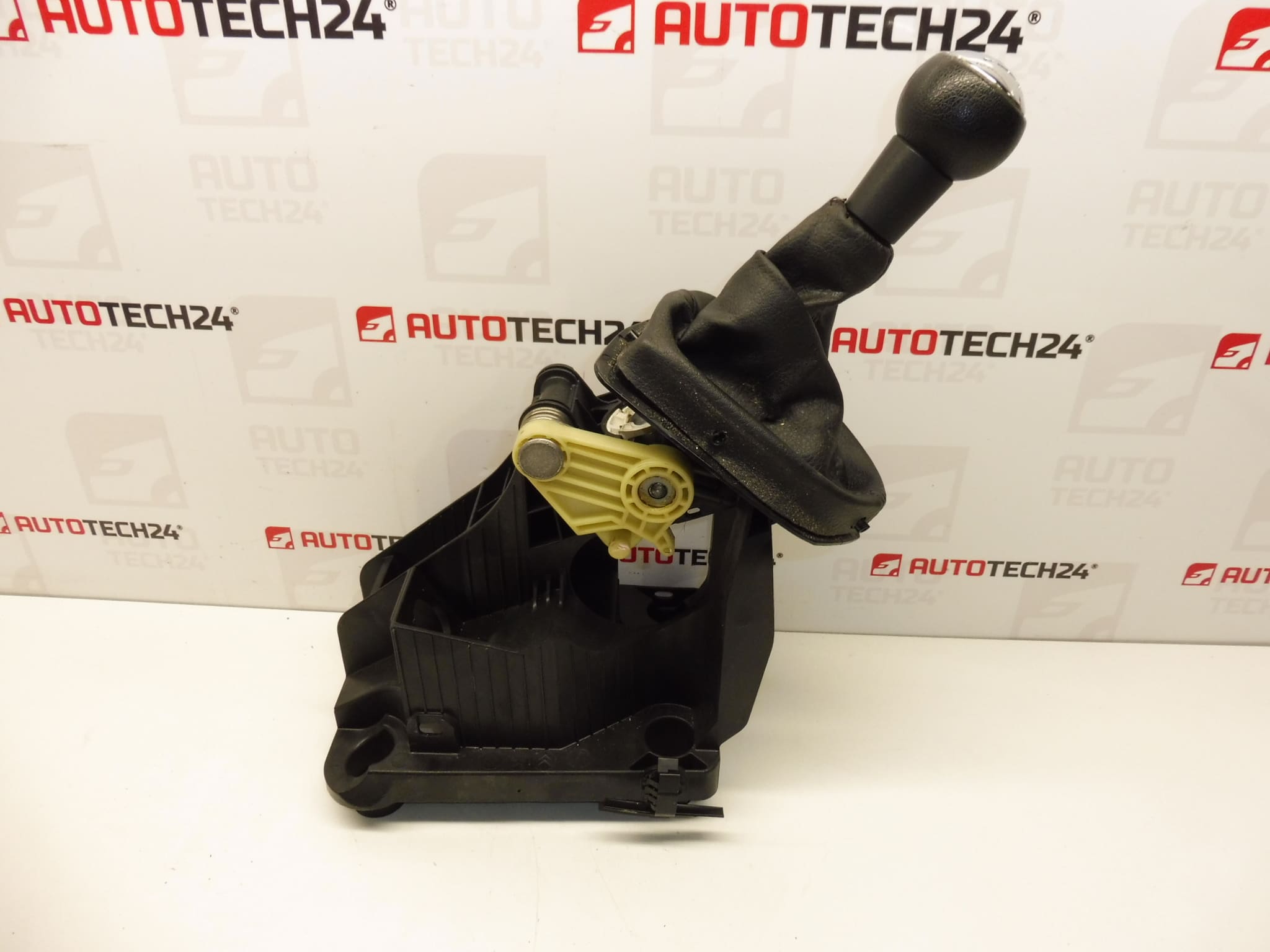 Palanca de cambios Peugeot 308 9672042980 2400KK